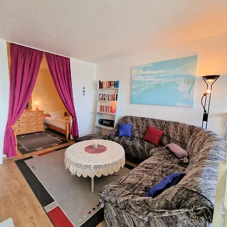 Apartment F12-001